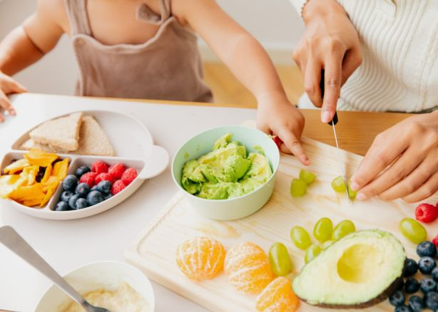 Praktyczne porady dotyczące planowania menu w żłobku